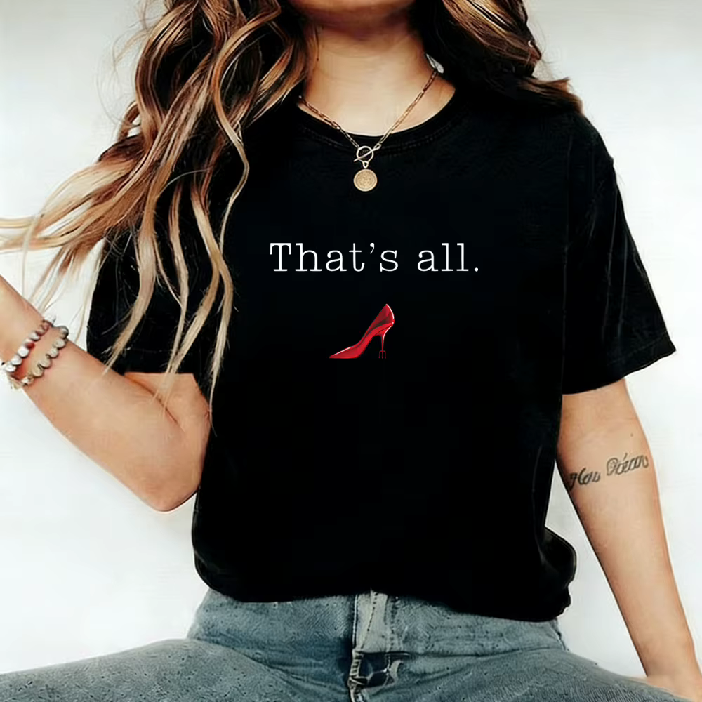 T-shirt tendance à manches courtes « The Devil Wears That's All » avec citation de Miranda Priestly – Collection 2026 « Fashion Boss Lady »