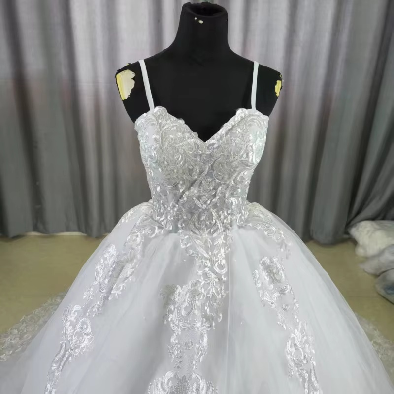 Robes De mariée blanches pour femmes, princesse d'été, Vintage, douce, bretelles Spaghetti, manches, robe De bal, 2025
