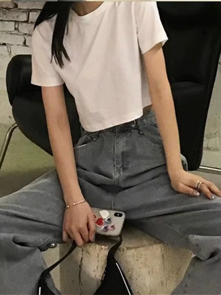 T-shirt femmes recadrée solide Sexy minimaliste offre spéciale mince décontracté mode Preppy Chic Tops basiques Style coréen Streetwear populaire