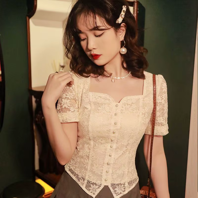 Haut femme avec manches courtes dentelle chemises et chemisiers pour femmes Beige fin élégant jeunesse luxe beau en Promotions basique grand S