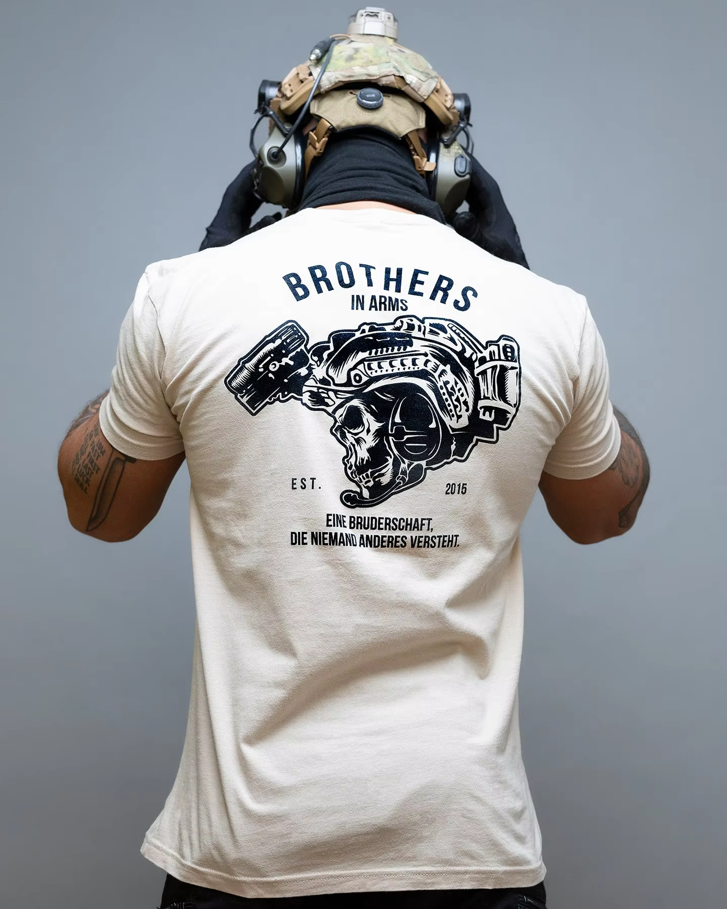 T-shirt imprimé Brothers in Arms pour hommes