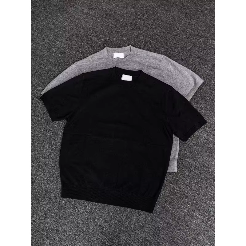 T-shirt tricoté à col bas uni avec drapé aux épaules pour homme