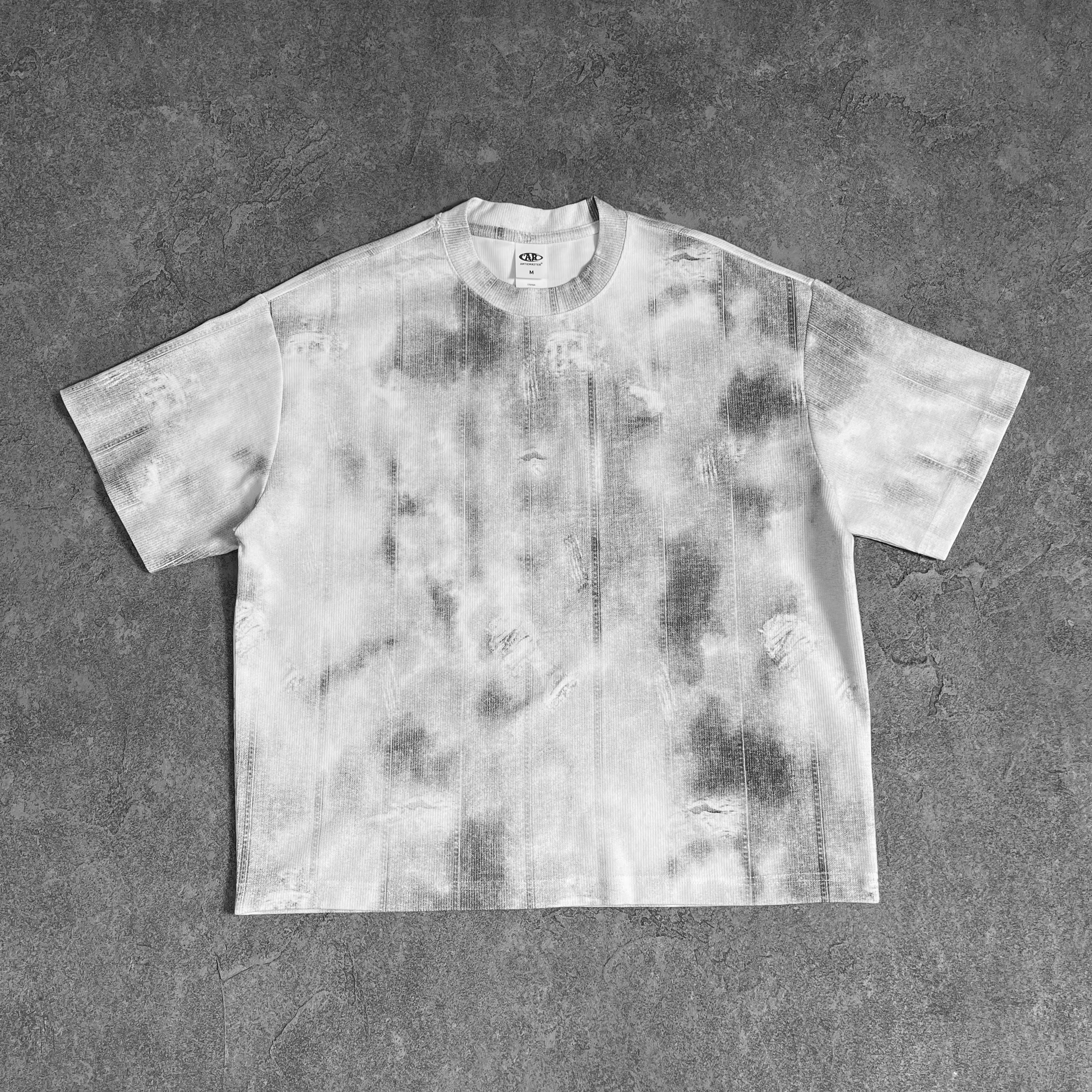 Nouveau T-shirt rétro noir à motif floral style photocopy 2026