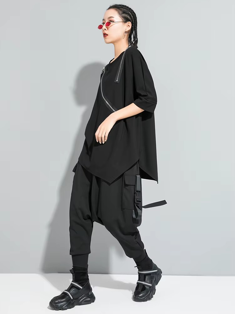 EAM femmes noir asymétrique Sittch grande taille T-shirt nouveau col rond à manches longues mode marée printemps automne 2026 1S185