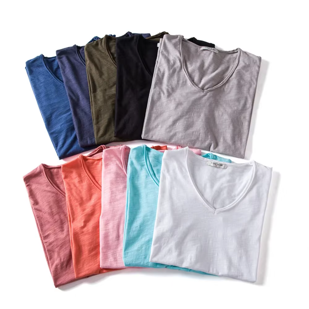 Marque qualité 100% coton hommes T-shirt col en v Design de mode coupe ajustée solide mâle hauts t-shirts à manches courtes