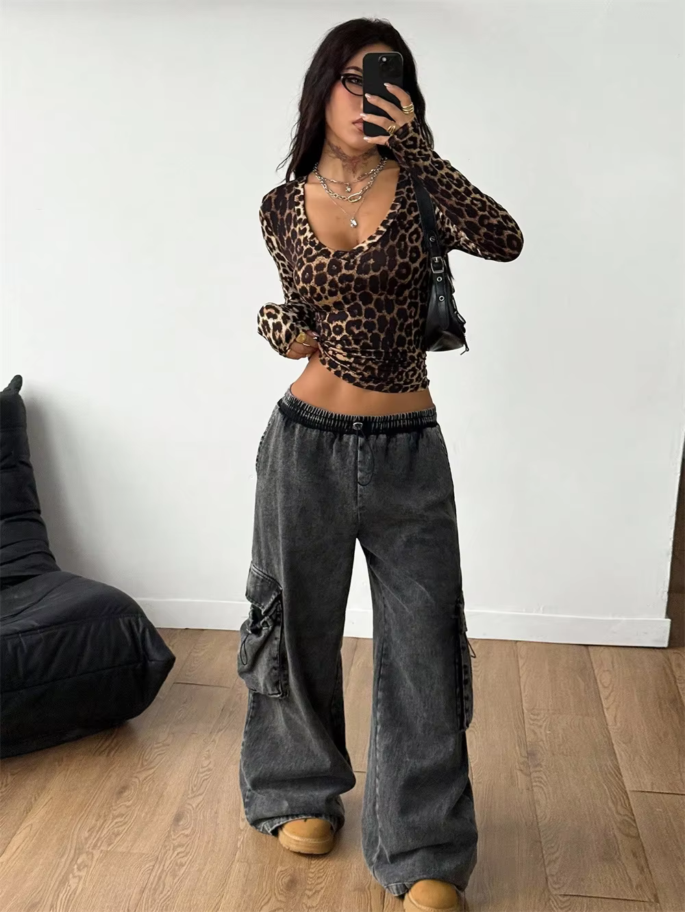 T-Shirt à manches longues et col en v pour femme