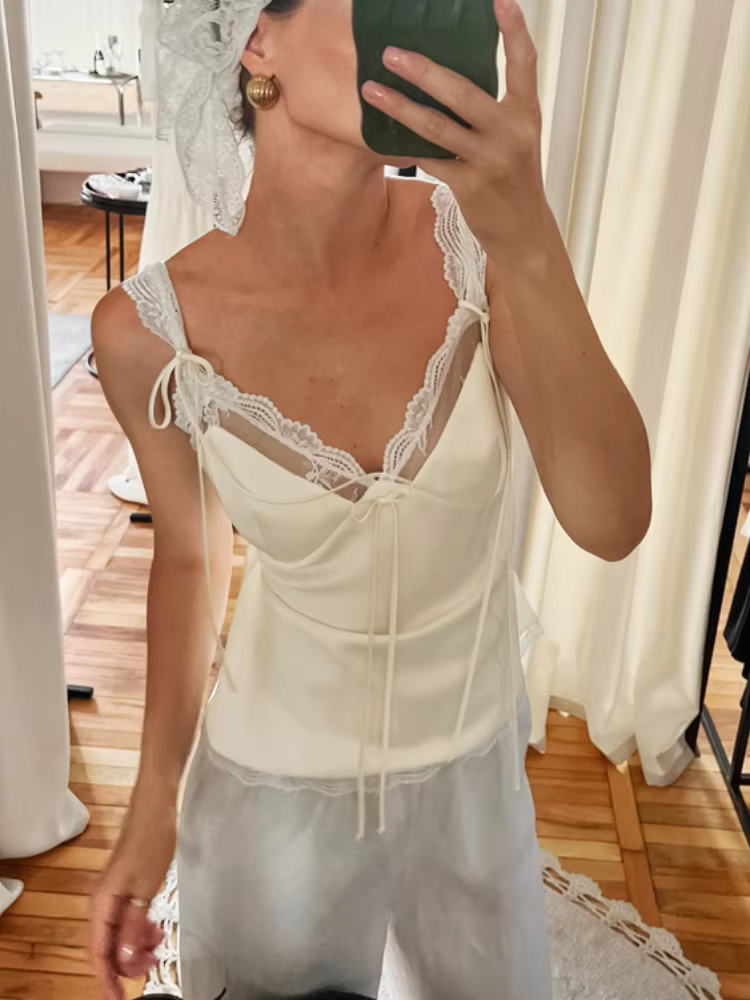 Débardeur court noir uni en dentelle pour femme