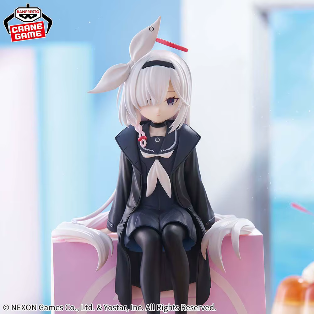 Figurine Arona Blue Archive originale pour moniteur