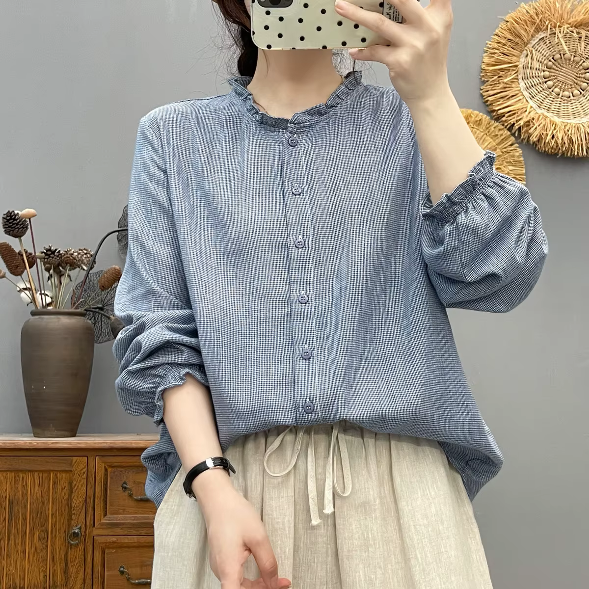 Chemise en coton à manches longues et col en dentelle élégante pour femme