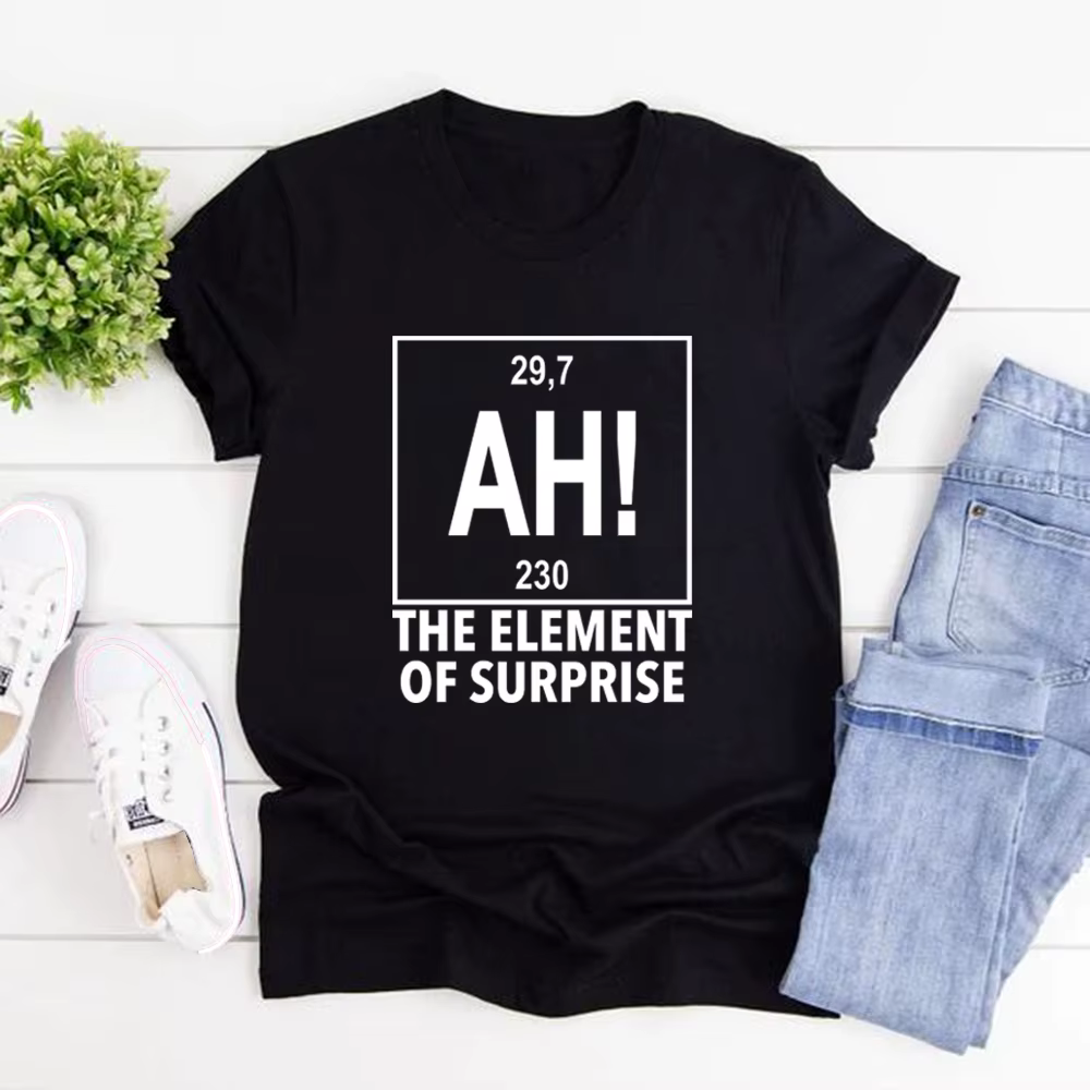 T-shirt unisexe « Ah, l'élément de la surprise » avec motif « Hail Mary »