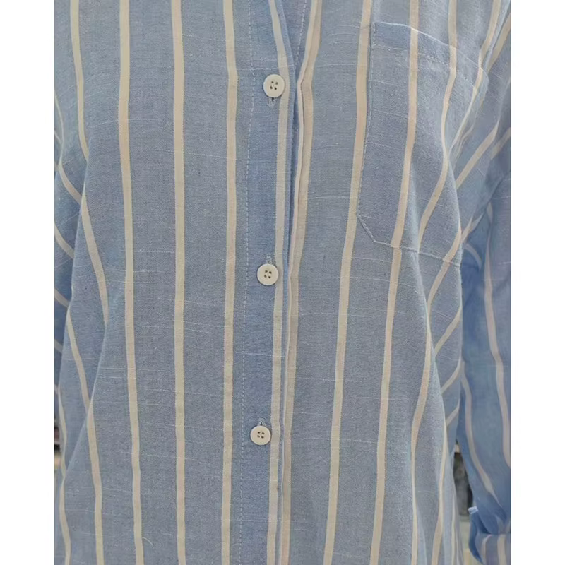 Chemise rayée à col polo ample pour femme