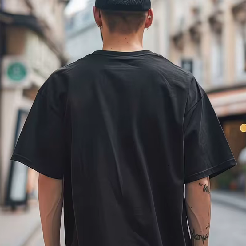 T-shirt graphique pour hommes