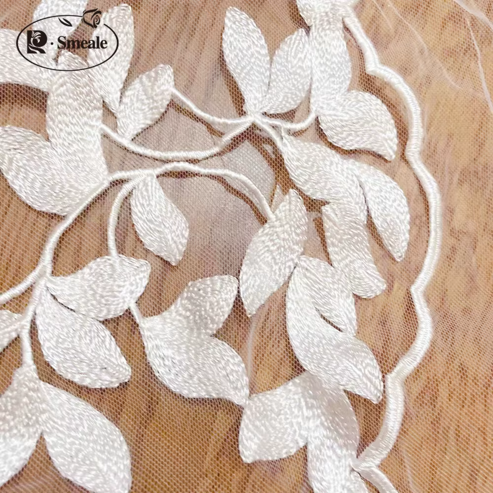 Tissu en dentelle pour robe de mariée, tissu à coudre, blanc, feuille, mariée française, nouveau Design