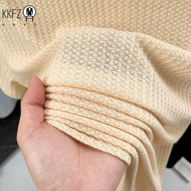 Polo en maille nid d'abeille minimaliste pour homme