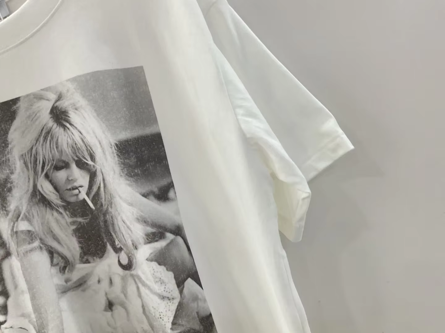 T-shirt blanc imprimé graphique femmes col rond manches courtes 2025 coton été