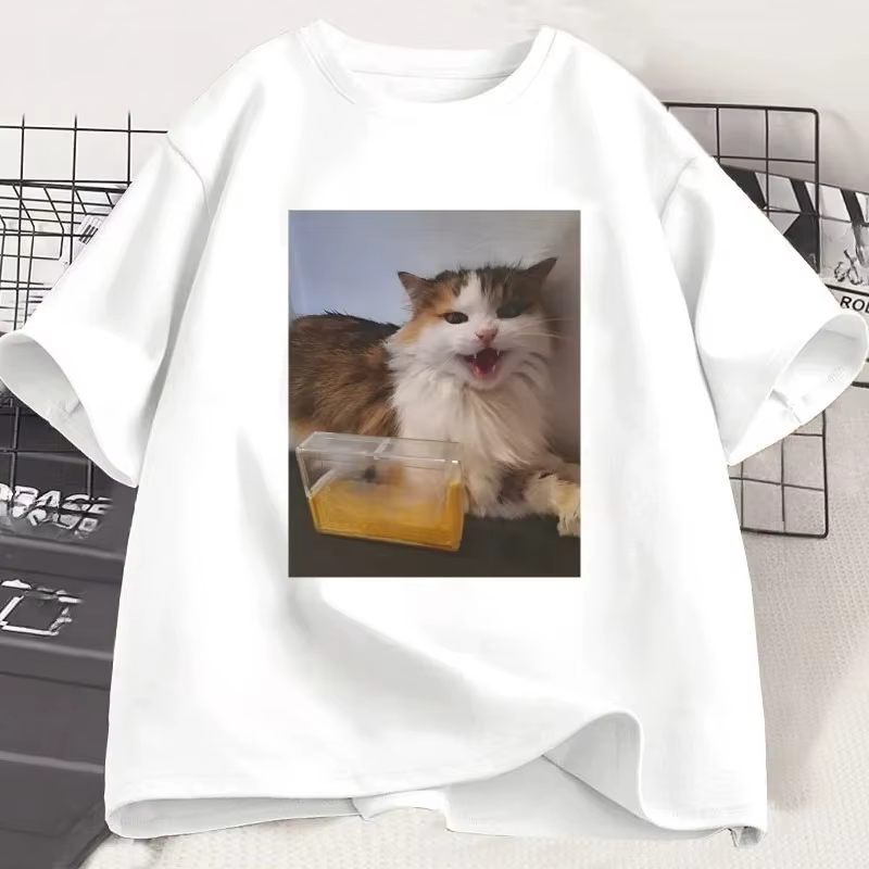 T-shirt sur le thème du chat pour femmes