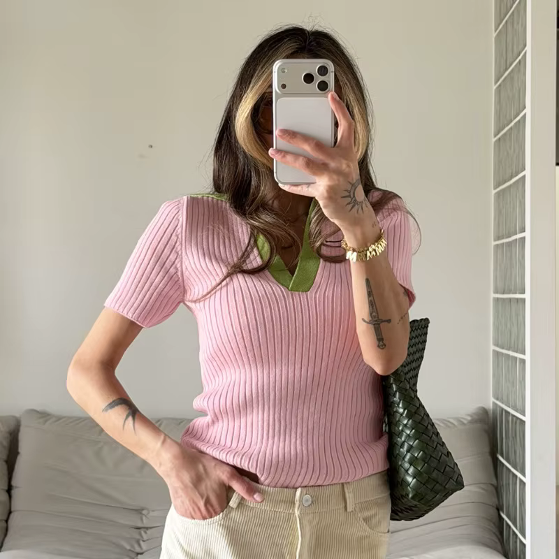 T-shirt tricoté élégant pour femmes