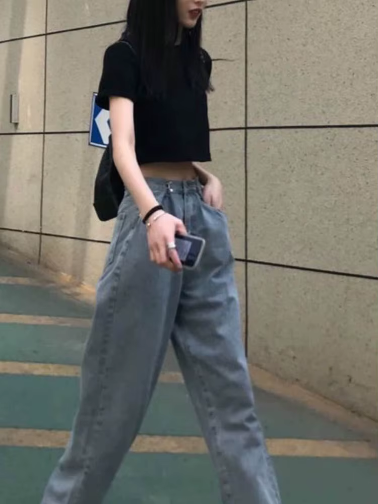 T-shirt femmes recadrée solide Sexy minimaliste offre spéciale mince décontracté mode Preppy Chic Tops basiques Style coréen Streetwear populaire