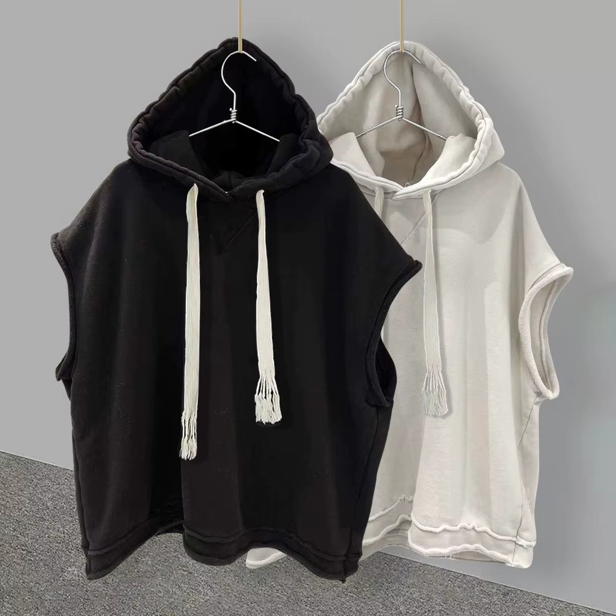 T-shirt sans manches à capuche pour hommes