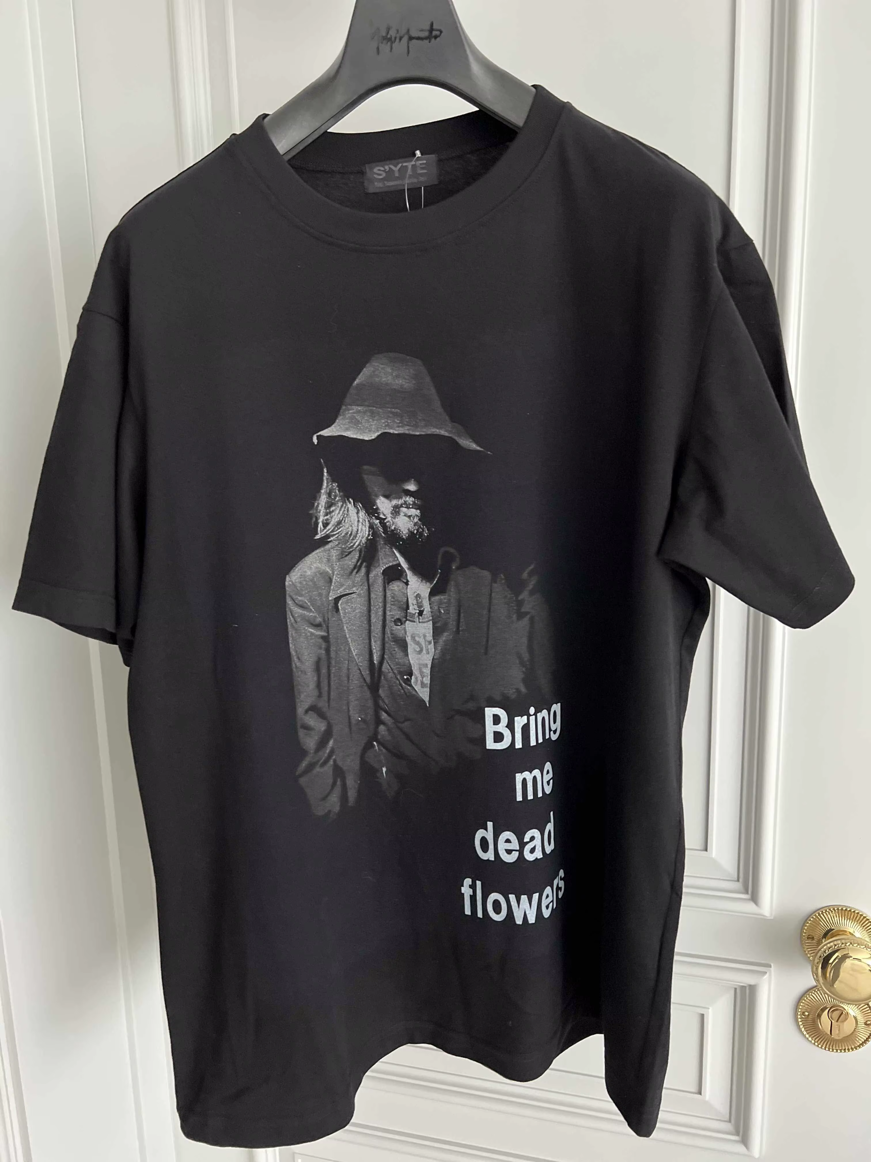 YAMAMOTO T-shirt imprimé noir en pur coton au design original