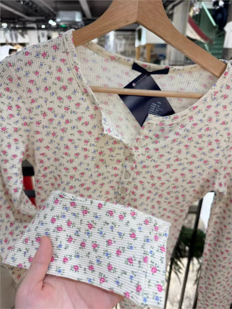 T-Shirt à manches longues gaufré à fleurs roses pour femmes