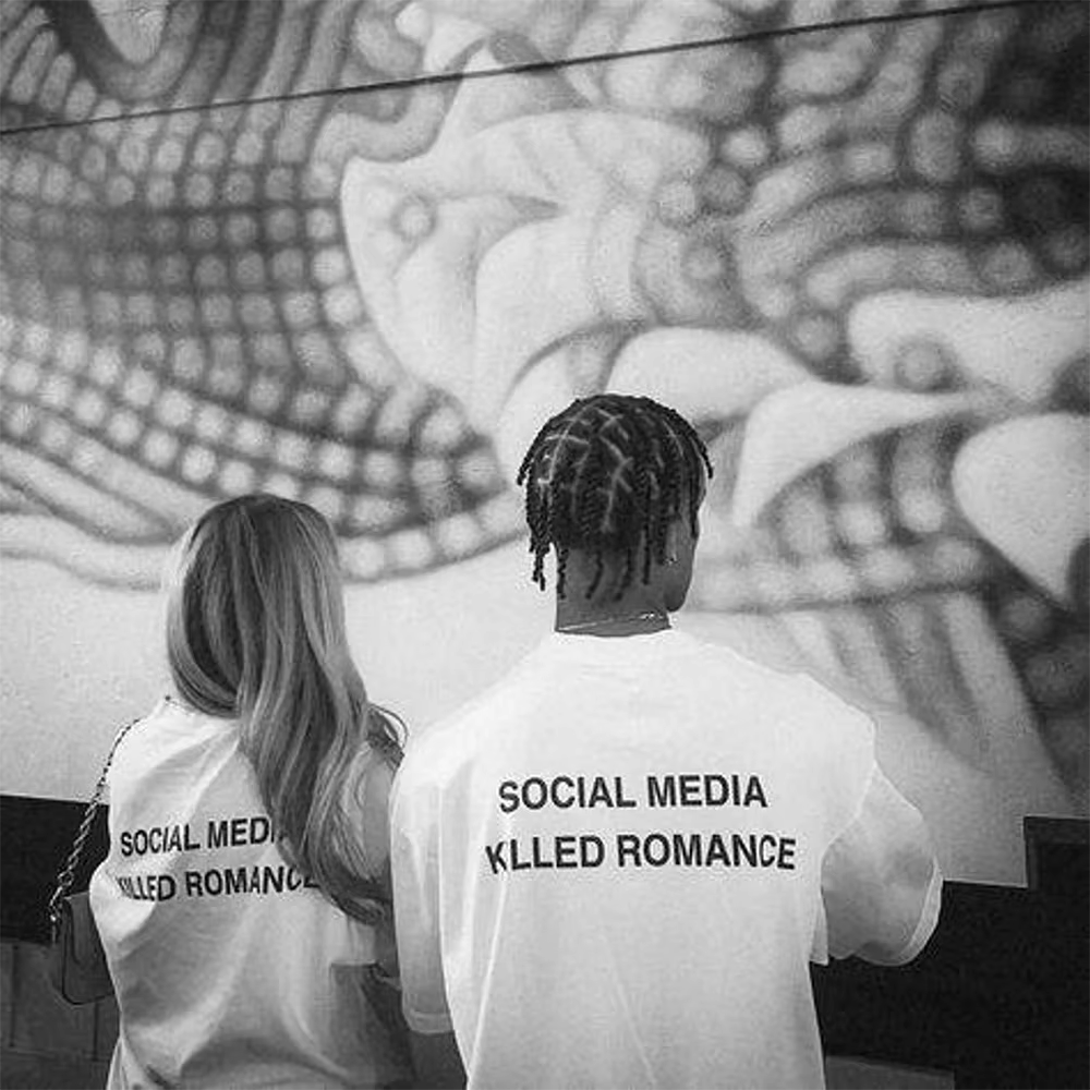 Médias sociaux tué Romance T-Shirt hommes esthétique saint valentin lettre impression