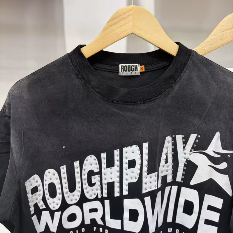 T-shirt décontracté classique à imprimé lettres et strass