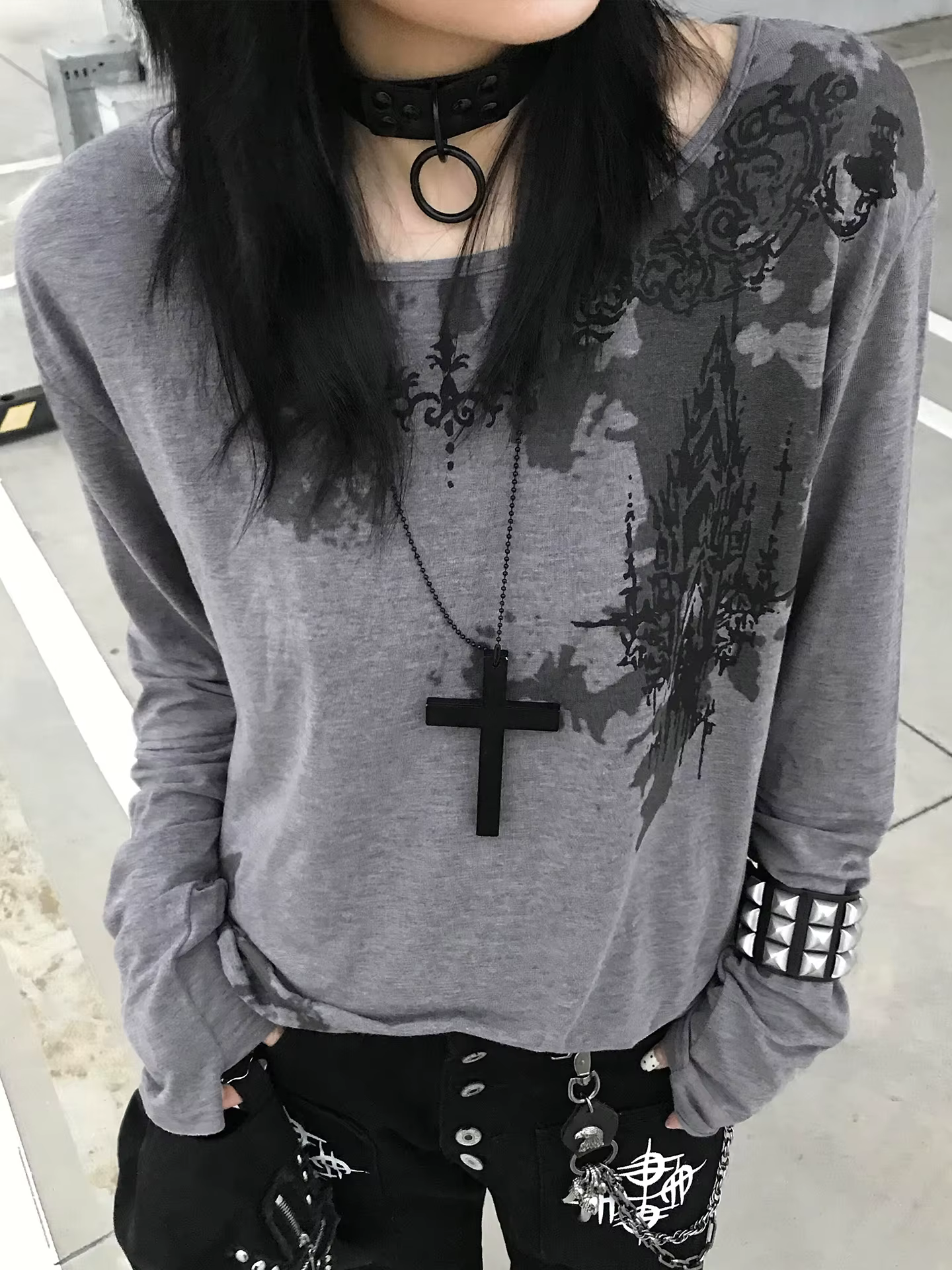 Genayooa gothique imprimé T-shirt femmes à manches longues décontracté Y2k Vintage Grunge hauts