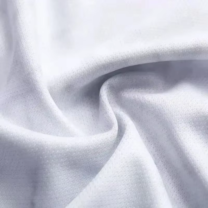Nouveaux T-shirts assortis pour la famille Pokémon 2026