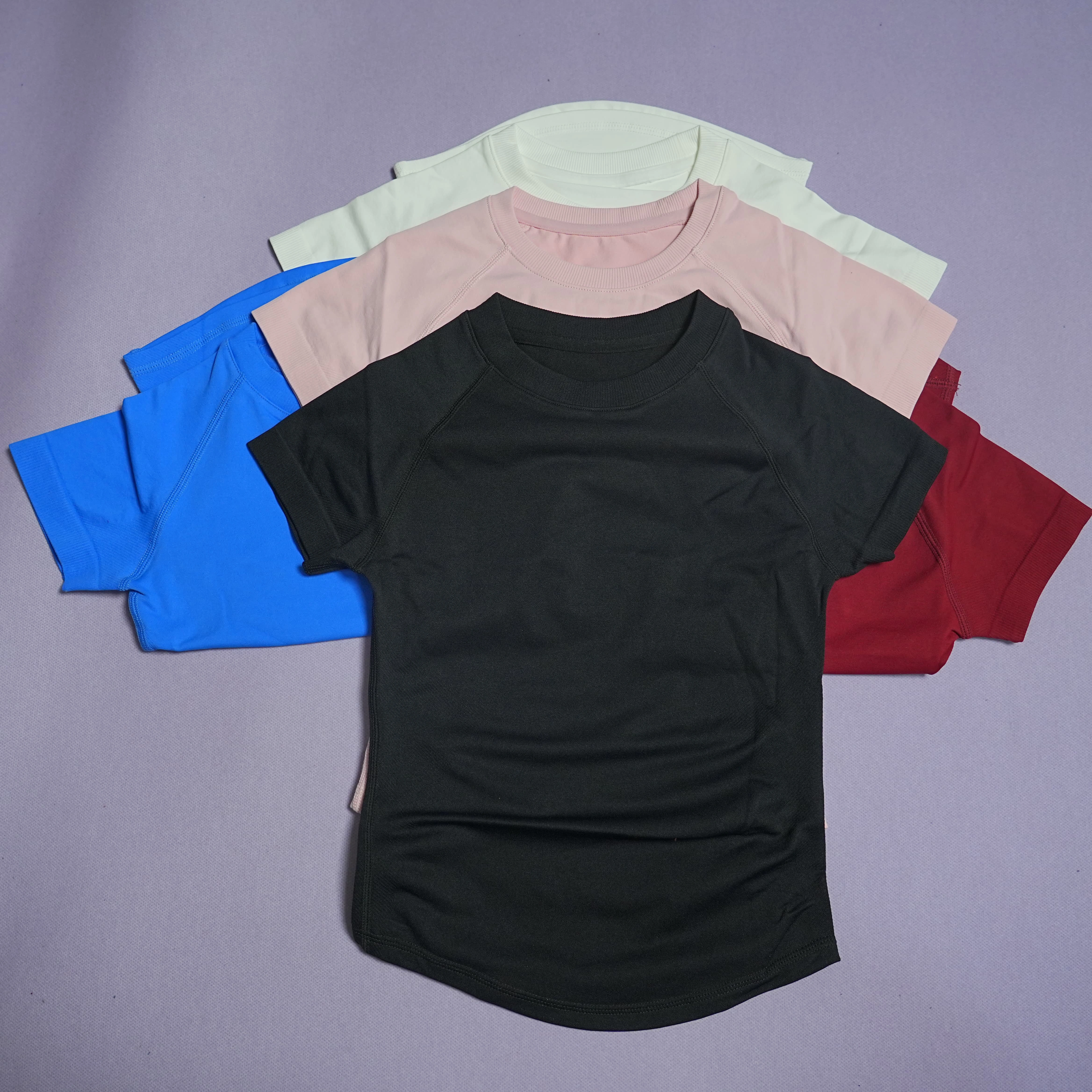 T-shirt de sport à manches courtes pour femme DFDK